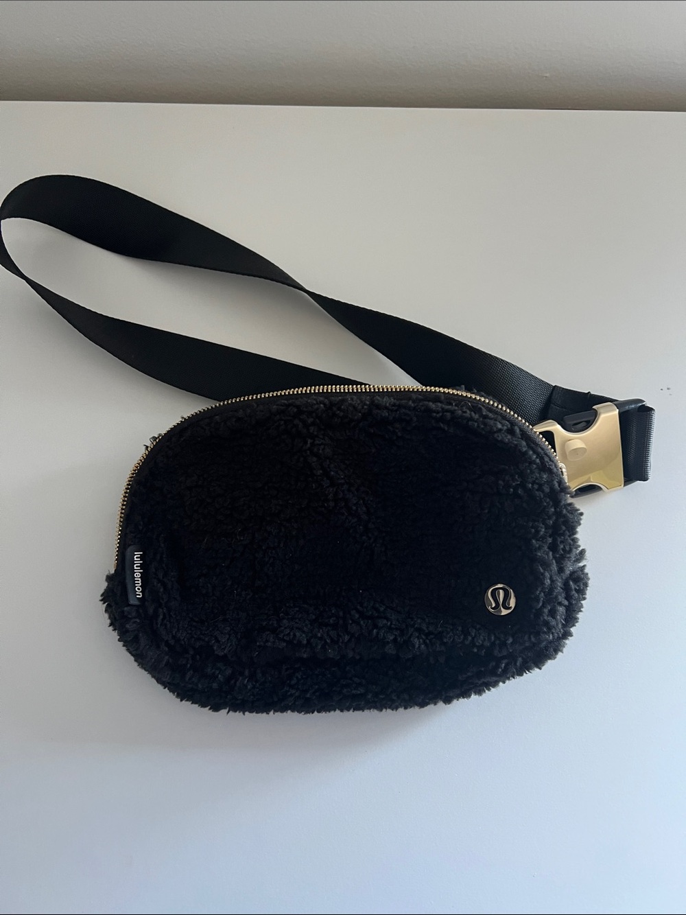 lululemon athletica Black Sherpa Crossbody Belt Bag with Gold Hardware